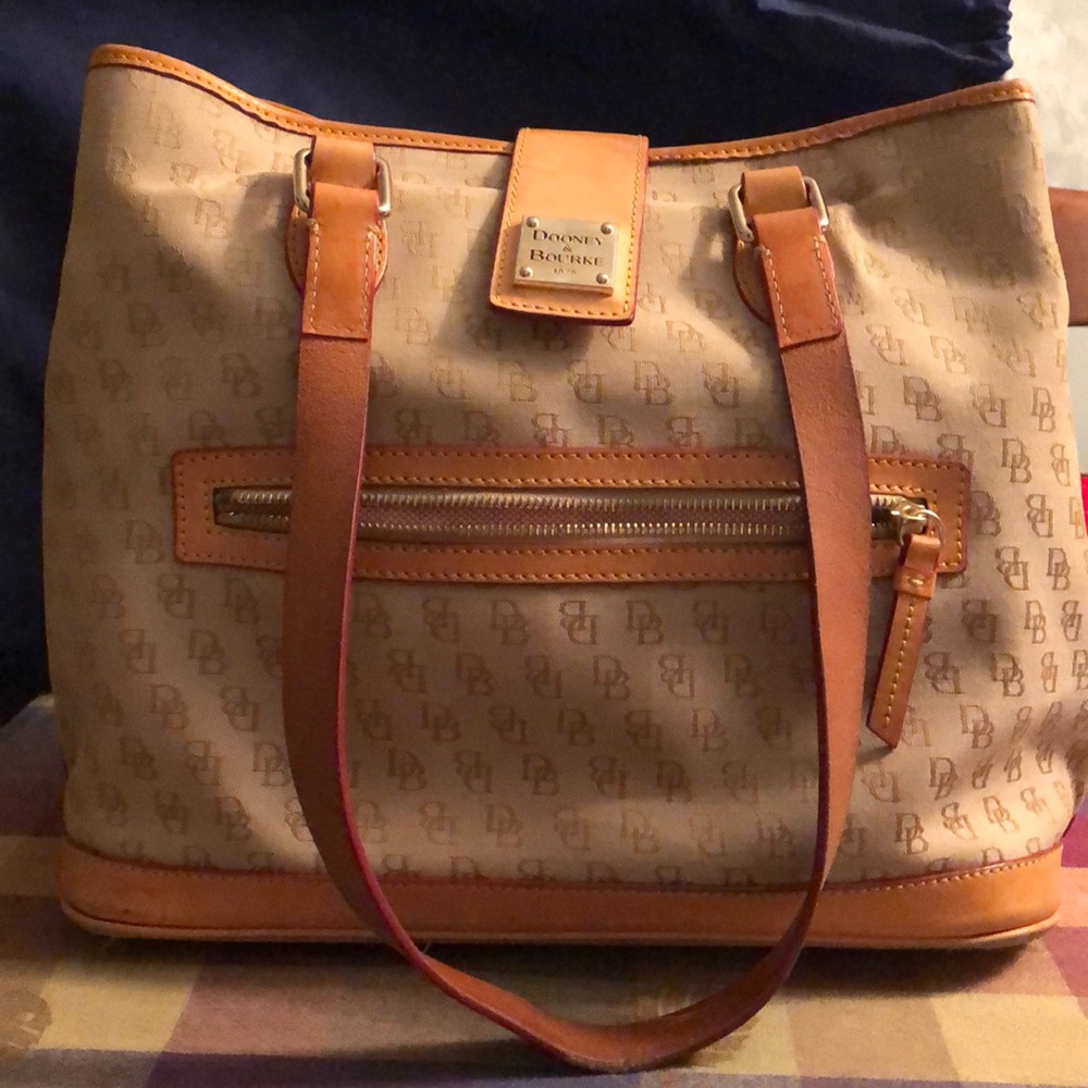 Dooney & Bourke Shoulder Bag